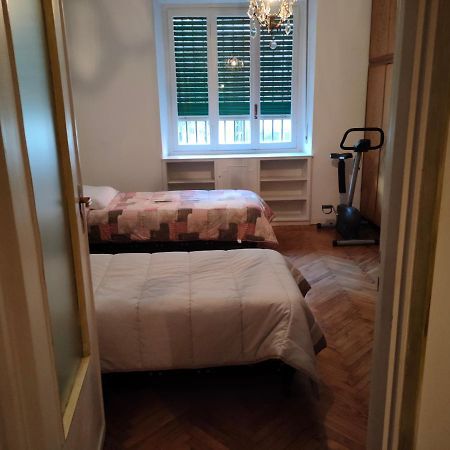 Casa - House Xavier Una Casa Famigliare , Dame Entra Solo Chi A Un Bel Cuore , Non'E Il L'Intero Alloggio Solo Stanze E Bagno Appartement Turijn Buitenkant foto