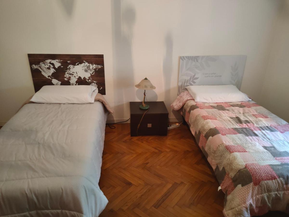 Casa - House Xavier Una Casa Famigliare , Dame Entra Solo Chi A Un Bel Cuore , Non'E Il L'Intero Alloggio Solo Stanze E Bagno Appartement Turijn Buitenkant foto